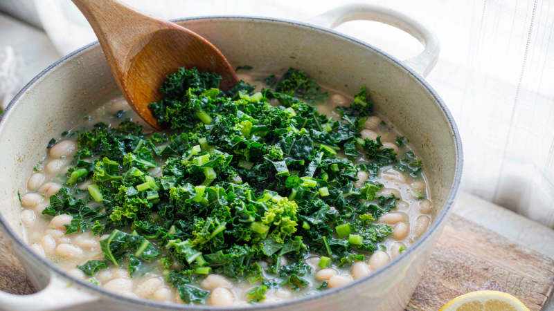 Wilt the kale and finish