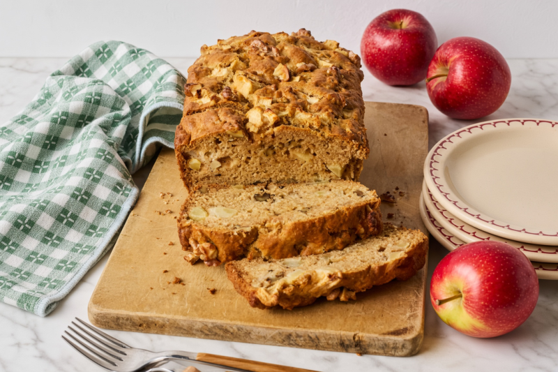 Apple Cinnamon Bread